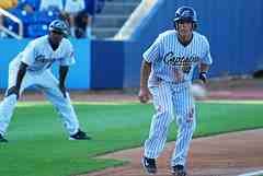 baserunner leading off for the contact play